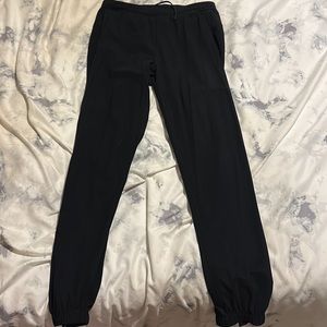 Lululemon large surge jogger